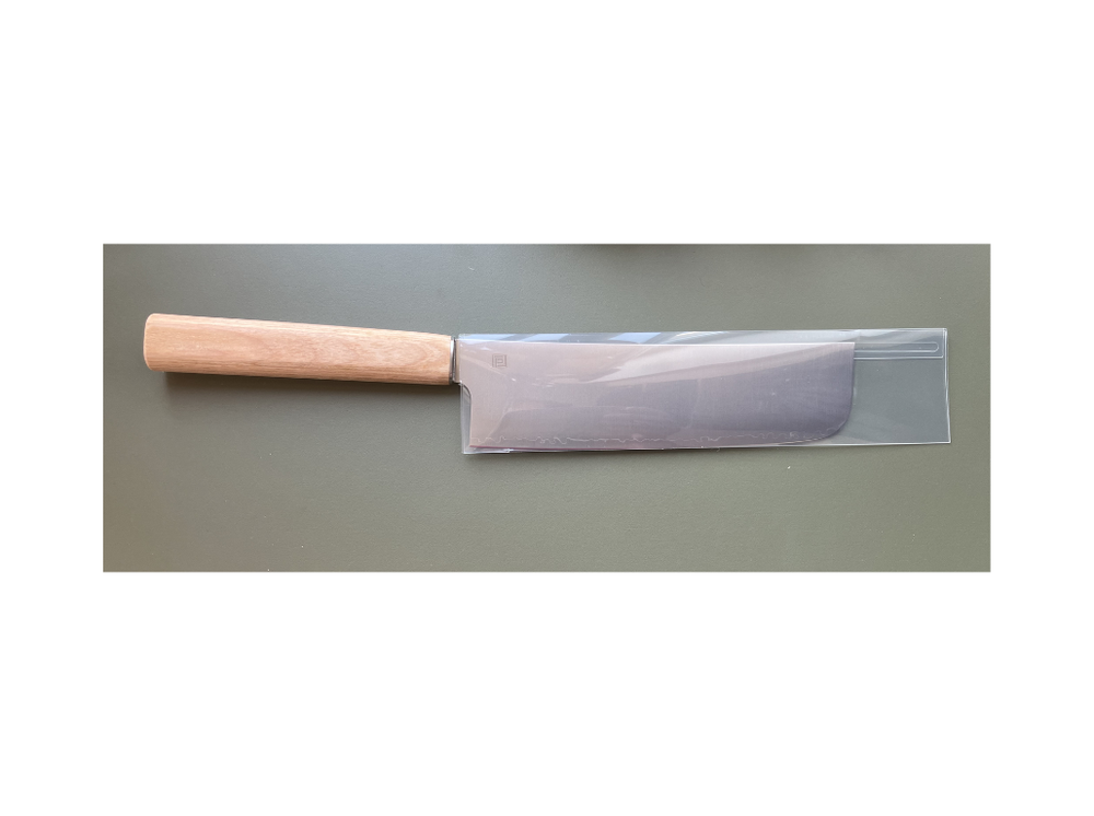 Coltello giapponese Yuri Nakiri Klötzli con lama a più strati e manico in legno chiarocon pellicola protettiva