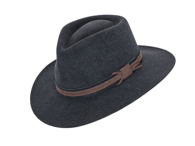 Cappello indeformabile  e idrorepellente in lana - Caola