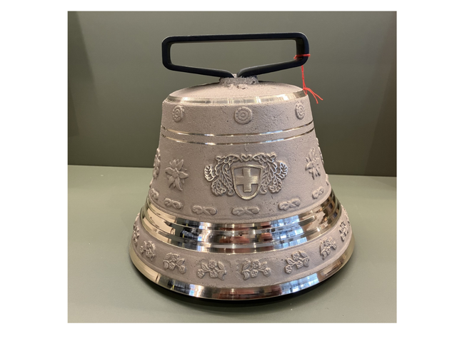 Campana in bronzo svizzera numero 19