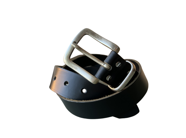 Cintura in pelle nera con fibbia argentata 3.5 cm