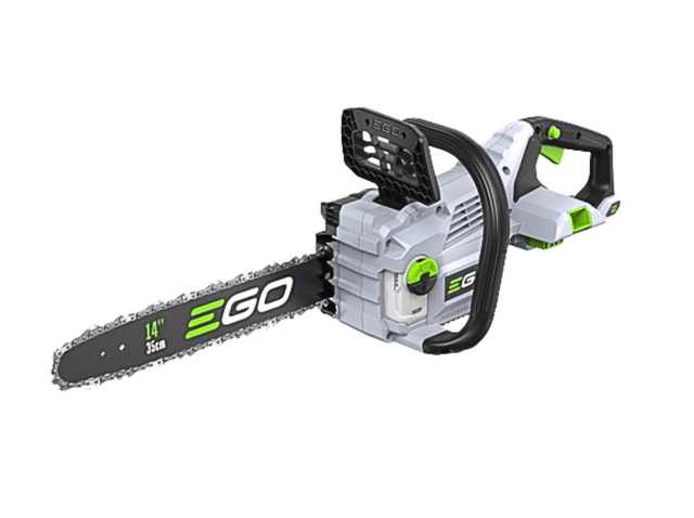 Motosega a batteria EGO CS1410E con barra 35 cm, autonomia fino a 720 tagli e ricarica rapida.