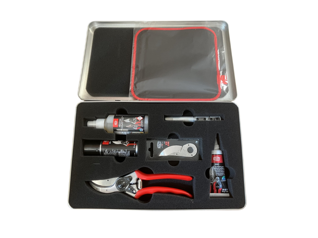 Set di manutenzione FELCO 933 con cesoia, lama di ricambio, affilatore e accessori originali FELCO.