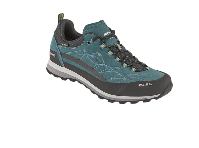 Scarpa da light trekking leggera e resistente, con tomaia in pelle e mesh, membrana GORE-TEX® impermeabile e suola Vibram® per massima aderenza su terreni misti.