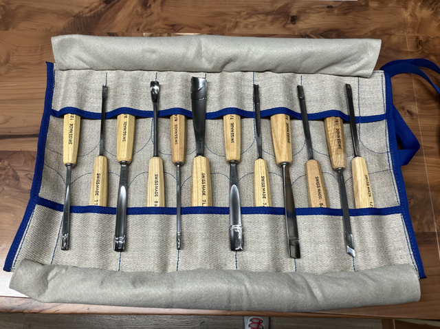 Set Pfeil Ro 12 strumenti intaglio con Rolletui in tela, 12 pezzi professionali, Made in Switzerland