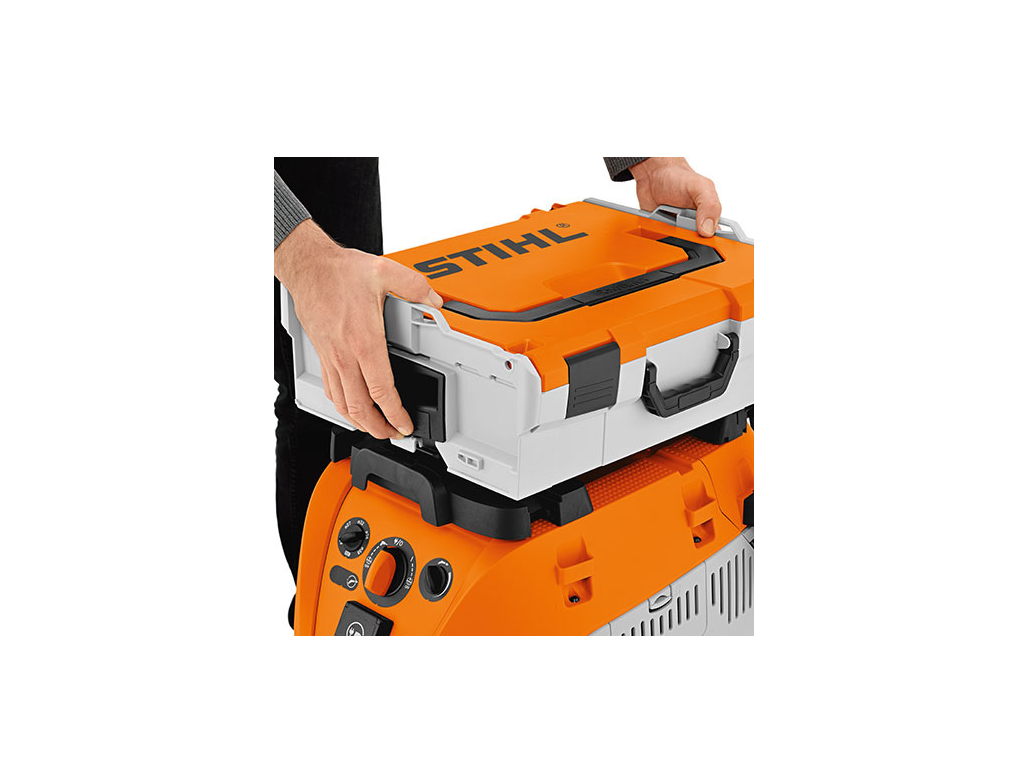 Aspirateur eau et poussière STIHL SE 133 ME